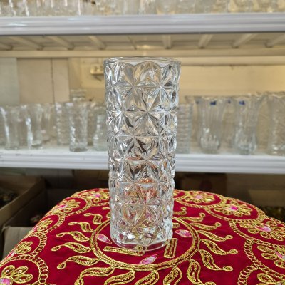 แจกันแก้ว สูง 20 ซม. ปากกว้าง 8 ซม.