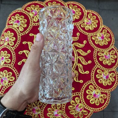 แจกันแก้ว สูง 20 ซม. ปากกว้าง 8 ซม.