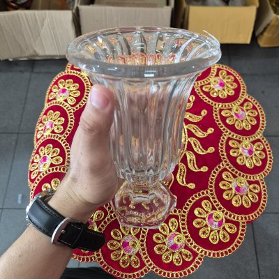 แจกันแก้ว สูง 19 ซม. ปากกว้าง 12 ซม.