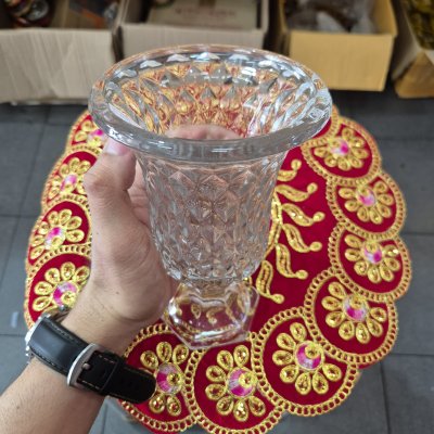 แจกันแก้ว สูง 19 ซม. ปากกว้าง 12 ซม.