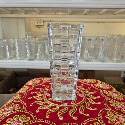 แจกันแก้ว สูง 20 ซม. ปากกว้าง 9 ซม.