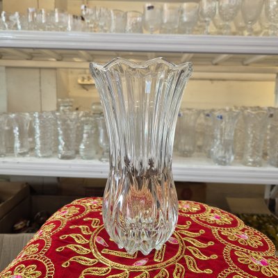 แจกันแก้ว สูง 22 ซม. ปากกว้าง 12 ซม.