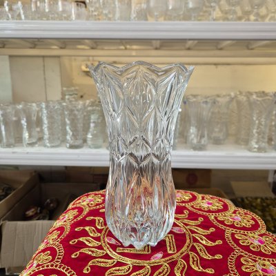 แจกันแก้ว สูง 22 ซม. ปากกว้าง 12 ซม.