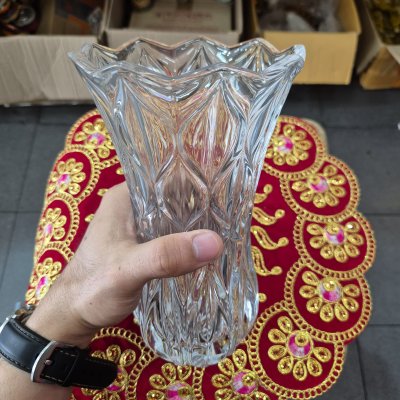 แจกันแก้ว สูง 22 ซม. ปากกว้าง 12 ซม.