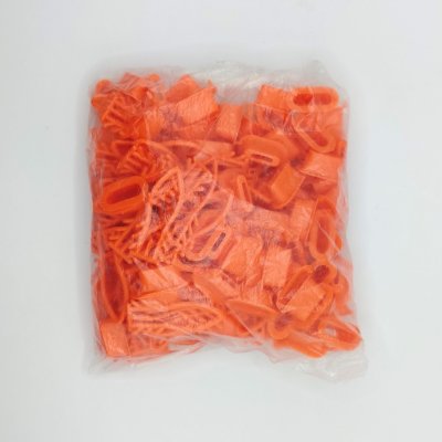 ถุงตาข่ายใส่ผลไม้แบบ S ตาข่ายยาว 36 ซม. แพ็คละ 100 ชิ้น ตาข่ายพลาสติกแบบหิ้วได้ จำหน่ายพร้อมตัวล็อคถุงตาข่าย  มี 6 สีให้เลือก ตาข่ายอเนกประสงค์