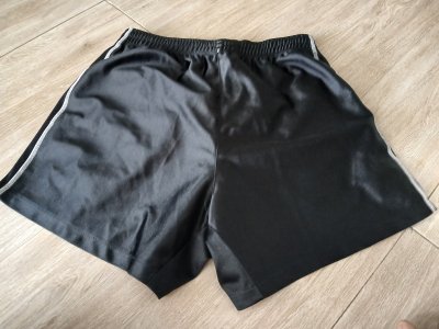 Use table tennis Shorts  Brand Victas