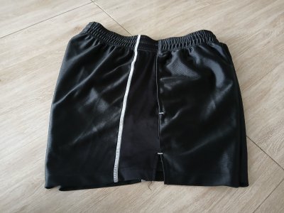 Use table tennis Shorts  Brand Victas