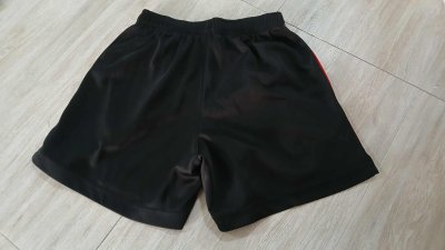 Used Shorts Butterfly brand S  ( W24/H36/L14" )