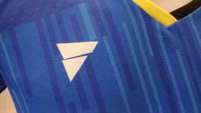 Used Shirt Victas brand L (C38/L24")