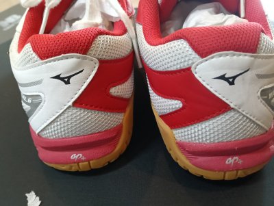 Used Shoes Mizuno Wave Medal 6  38.5/24.5