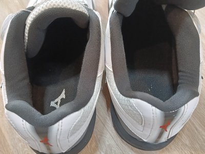 Used Shoes Mizuno Wave Medal SP5 27.5cm