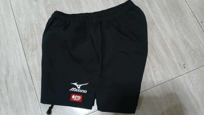 Used Mizuno Shorts S W22/H34?L12"