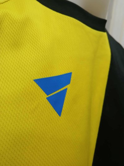 Used Victas shirt Size XL 44"/27"