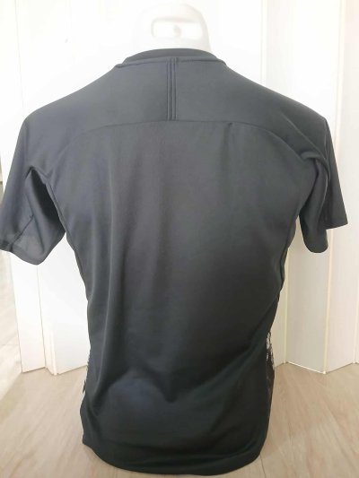 Used Mizuno shirt Size M 38"/24"