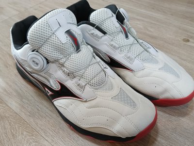 Used Shoes Mizuno Wave Medal SP5 27.5cm