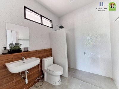 โครงการบ้านทรัพย์ธารา (นาอุดม)