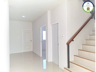 ทาวน์โฮมใหม่ 2 ชั้น สไตล์โมเดิร์น