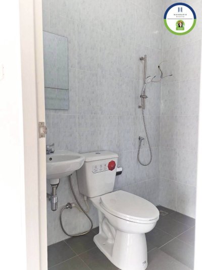 ทาวน์โฮมใหม่ 2 ชั้น สไตล์โมเดิร์น