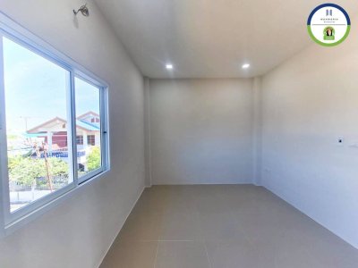 ทาวน์โฮมใหม่ 2 ชั้น สไตล์โมเดิร์น