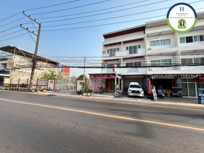 อาคารพาณิชย์ โซนบ้านดู่ ทำเลดี  ติดถนนอุปลีสาน ใกล้ รพ.สรรพสิทธิประสงค์