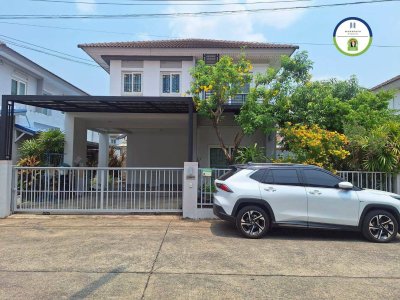บ้านเดี่ยว 2 ชั้นในหมู่บ้านสวนบัว
