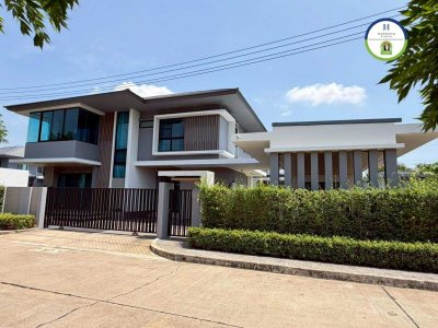 บ้านเดี่ยว 2 ชั้นในโครงการสารินเรสซิเดนซ์ หรูหรา หลังใหญ่