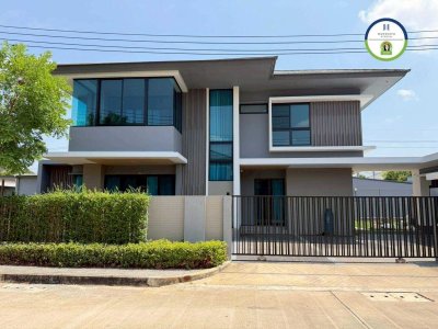 บ้านเดี่ยว 2 ชั้นในโครงการสารินเรสซิเดนซ์ หรูหรา หลังใหญ่