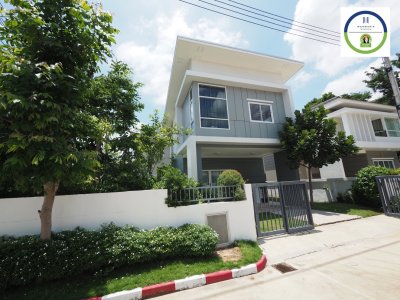 บ้านหลังมุมในโครงการอรุณโฮม-โนนหงส์ทอง