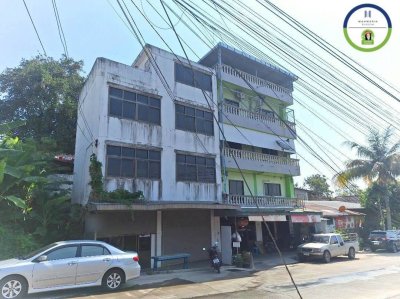 อาคารพาณิชย์ 3 ชั้น ติดถนนหลวง