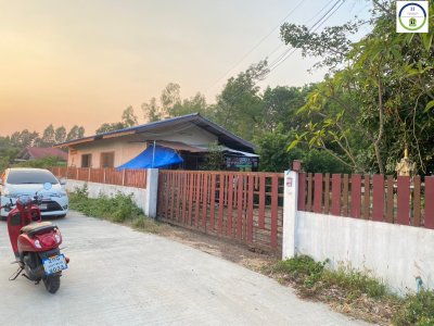 บ้านโซนดอนแค ซอย 9 ต.ขามใหญ่ อ.เมือง จ.อุบลราชธานี