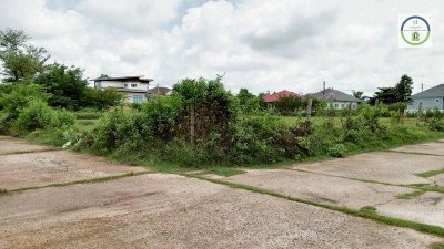 ที่ดินเกือบ 1 ไร่ ทำเลดี ใกล้โครงการบ้านจัดสรรหลายแห่ง