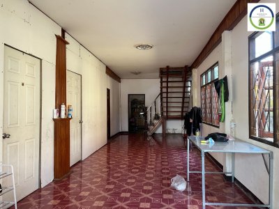 บ้านติดถนนเส้นหลักบ้านท่าบ่อ
