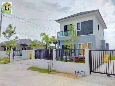 บ้านเดี่ยว 2 ชั้น สวย สภาพดี ทำเลดี เป็นบ้านหัวมุมติดถนน 2 ด้าน โซนขามใหญ่