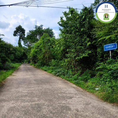 ใครกำลังมองหา ที่ดินในโซนชุมชน ใกล้ถนนชยางกูร