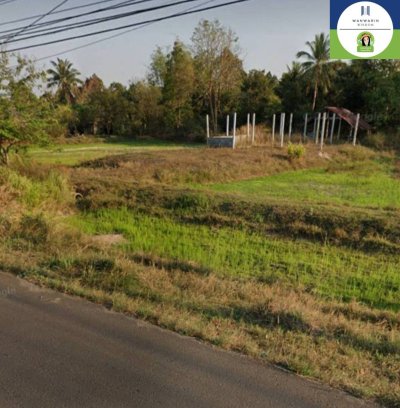 ที่ดินสวย ติด ถ.สถิตย์นิมานกาล