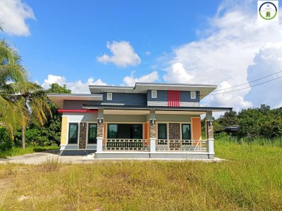 ขายบ้านสร้างใหม่พร้อมเข้าอยู่ในหมู่บ้านยางเทิง
