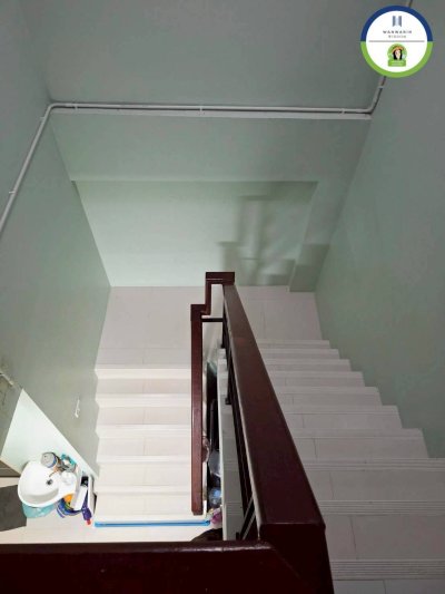 อาคารพาณิชย์ 3 ชั้น1 คูหา ใกล้วงเวียนดงอู่ผึ้ง