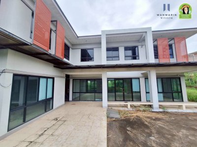 บ้านเดี่ยว 2 ชั้น หลังใหญ่ ตรงข้ามร้านหนังสือฟิลาเดลเฟีย เมืองศรีไค