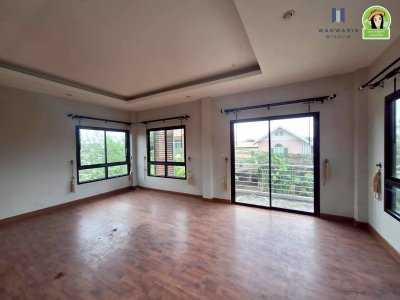 บ้านเดี่ยว 2 ชั้น หลังใหญ่ ตรงข้ามร้านหนังสือฟิลาเดลเฟีย เมืองศรีไค