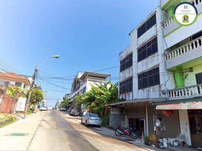 อาคารพาณิชย์ 3 ชั้น ติดถนนหลวง ทางลงมูล