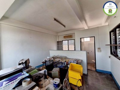 อาคารพาณิชย์ 3 ชั้น ติดถนนหลวง ทางลงมูล