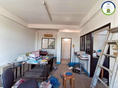 อาคารพาณิชย์ 3 ชั้น ติดถนนหลวง ทางลงมูล