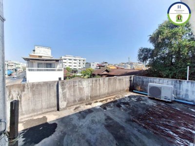 อาคารพาณิชย์ 3 ชั้น ติดถนนหลวง ทางลงมูล