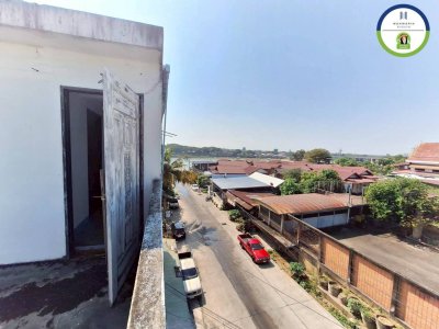 อาคารพาณิชย์ 3 ชั้น ติดถนนหลวง ทางลงมูล