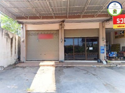 อาคารพาณิชย์ 2 ชั้น 2 คูหา ทำเลดี ติดถนนอุบลฯ-ตระการ