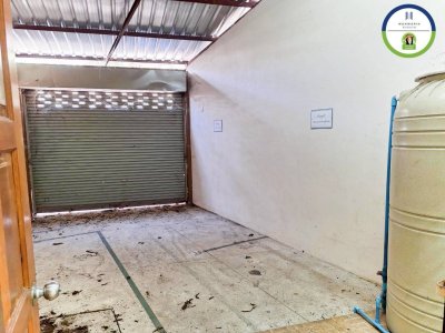 อาคารพาณิชย์ 2 ชั้น 2 คูหา ทำเลดี ติดถนนอุบลฯ-ตระการ