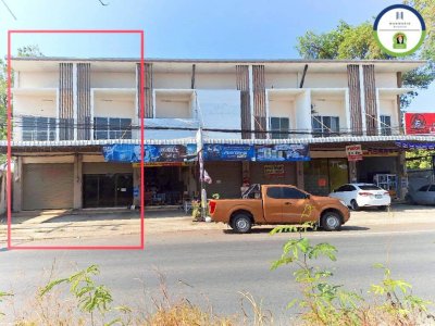 อาคารพาณิชย์ 2 ชั้น 2 คูหา ทำเลดี ติดถนนอุบลฯ-ตระการ