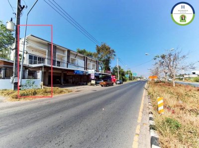 อาคารพาณิชย์ 2 ชั้น 2 คูหา ทำเลดี ติดถนนอุบลฯ-ตระการ