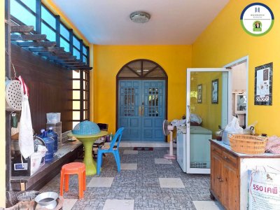 อาคารพาณิชย์ทำเลดี  .แจ้งสนิทใกล้วงเวียนดงอู่ผึ้ง