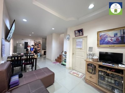 บ้านแฝด 2 ชั้น หลังมุม บ้านหันหน้าทิศเหนือ